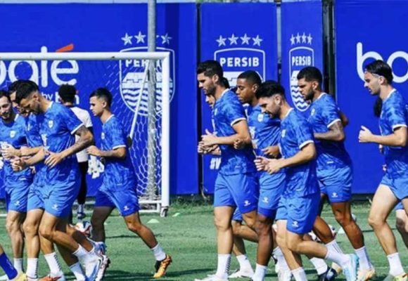WEBSITE - 2026-05-15T102623.651 Persib Bandung Raih Lisensi Klub Profesional AFC Siklus 2025/2026