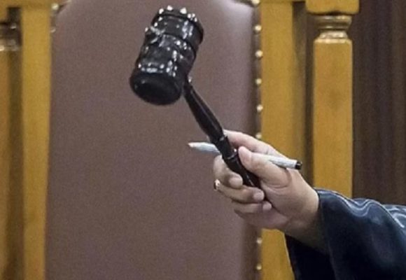 Mahkamah  Konstitusi  Gelar Sidang Uji Materiil KUHP Baru: Dari Pasal Penghinaan Presiden hingga Perzinaan