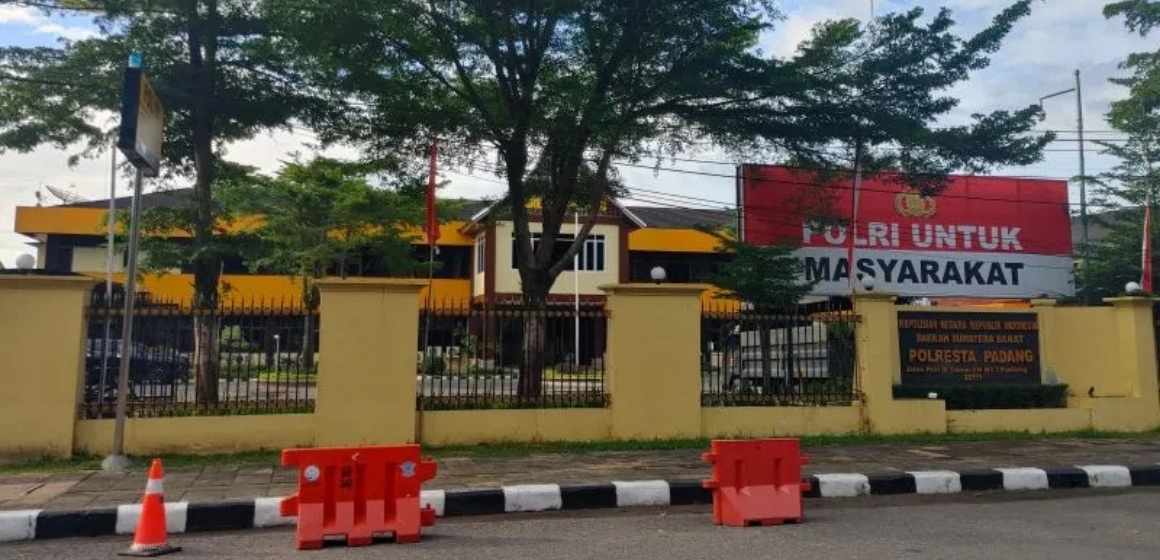 WEBSITE - 2026-05-19T113131.043 Polresta Padang pidanakan bapak yang tega aniaya anak kandung