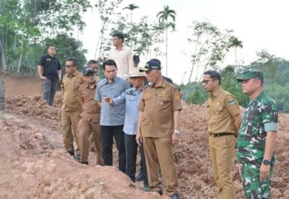 Mahyeldi turun ke tambang emas ilegal di Sijunjung, tegaskan penambang harus urus izin
