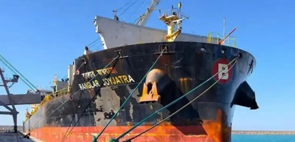 WEBSITE - 2026-06-03T083500.985 3 Bulan Terjebak Perang di Selat Hormuz, 20 Ribu Pelaut Hadapi Krisis Air dan Mental