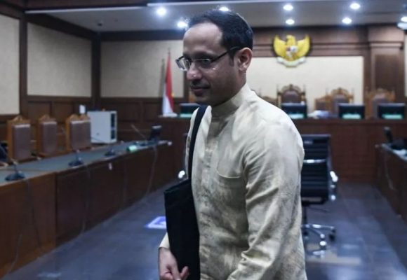 WEBSITE - 2026-06-23T101739.997 Nadiem Makarim bacakan pembelaan terakhir sebelum sidang putusan