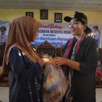WEBSITE - 2026-06-24T102515.302 Bupati Dharmasraya salurkan bantuan ibu hamil dan menyusui di Timpeh