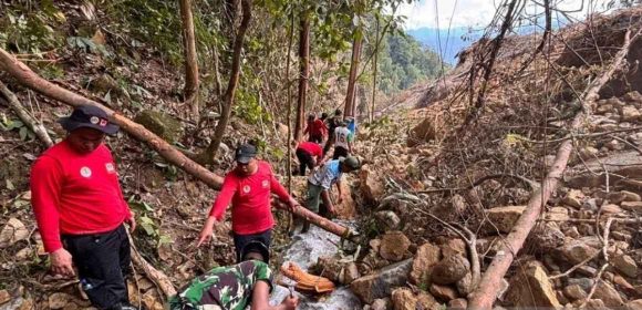 WEBSITE - 2026-06-25T093057.262 Tangani dampak gempa, BNPB perbaiki infrastruktur darurat di Sigi
