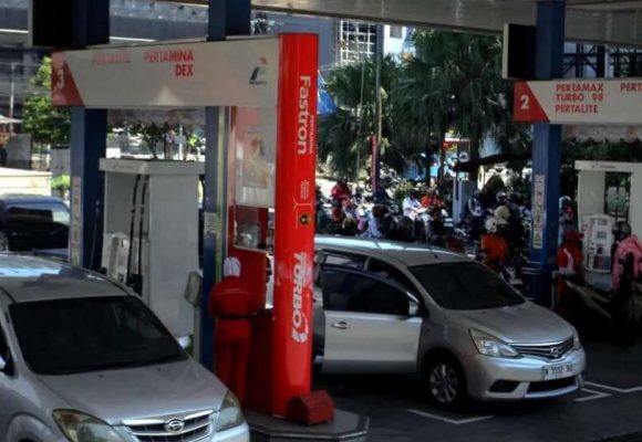 WEBSITE - 2026-07-01T085159.177 Harga Pertamax Turbo dan solar nonsubsidi Pertamina turun mulai 1 Juli