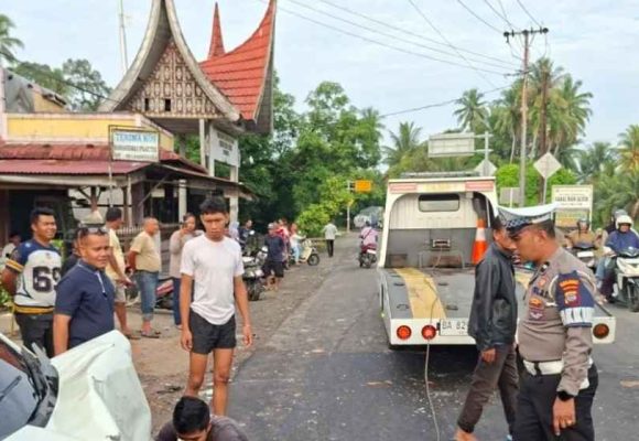 WEBSITE - 2026-07-07T103154.328 Polisi: Kecelakaan beruntun di Sicincin tewaskan satu korban