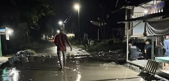 Banjir bandang kembali merendam Sungai Batang, Agam mengakibatkan 80 warga mengungsi
