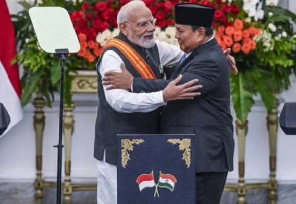 WEBSITE - 2026-07-08T103118.118 Prabowo Ajak PM Narendra Modi ke Prambanan