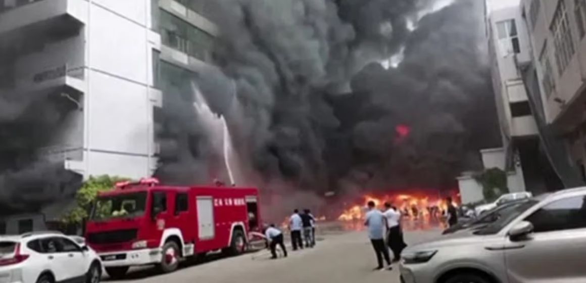 WEBSITE - 2026-07-10T093002.815 28 Orang Tewas dalam Kebakaran Pabrik Sepatu di Tiongkok