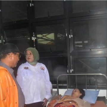 Kebakaran Hanguskan 15 Kios Pasar Kayutanam, Pemkab Padang Pariaman Gerak Cepat Tangani Korban