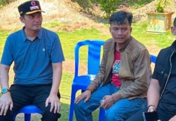 Wakil Bupati Rahmat Hidayat Kunjungi Keluarga Korban Kebakaran di Batang Anai Serahkan Bantuan dan Ajak Masyarakat Tingkatkan Kewaspadaan