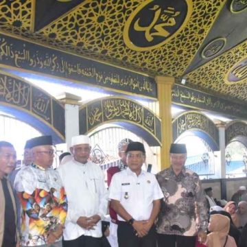 WEBSITE - 2026-07-30T095846.121 Tradisi BASAPA 2026 Resmi di Buka, Ribuan Peziarah Padati Makam Syekh Burhanuddin