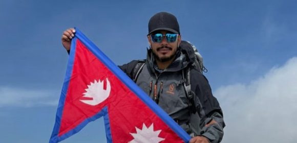 Pendaki Ternama Nirmal Purja Hilang Usai Longsoran Salju di Broad Peak Pakistan