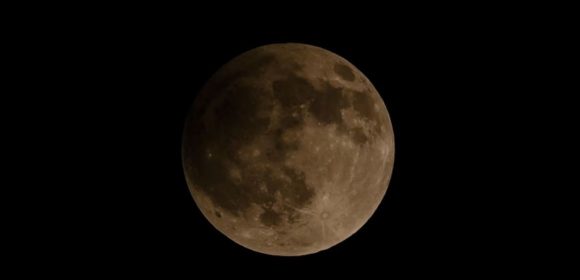 WEBSITE (1) Hampir Menjadi ‘Blood Moon’, Gerhana Bulan Sebagian 96 Persen Terjadi 27-28 Agustus