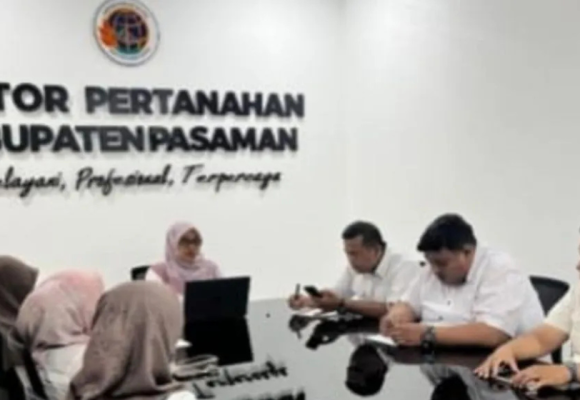 WEBSITE (14) Penguatan sinergi antari instansi melalui diskusi Kantor Pertanahan Pasaman bersama BULOG