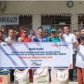 Petani Terdampak Banjir di Padang Dapat Bantuan Rp100 Juta dari Pupuk Kaltim