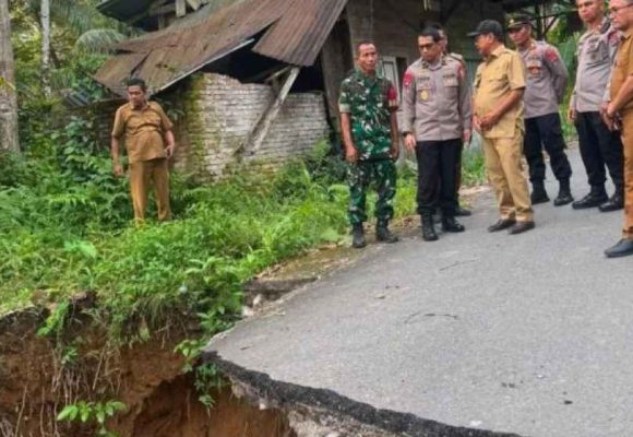 WEBSITE - 2026-08-11T103630.701 Satgas PRR sisir Padang Pariaman himpun data kerusakan bencana