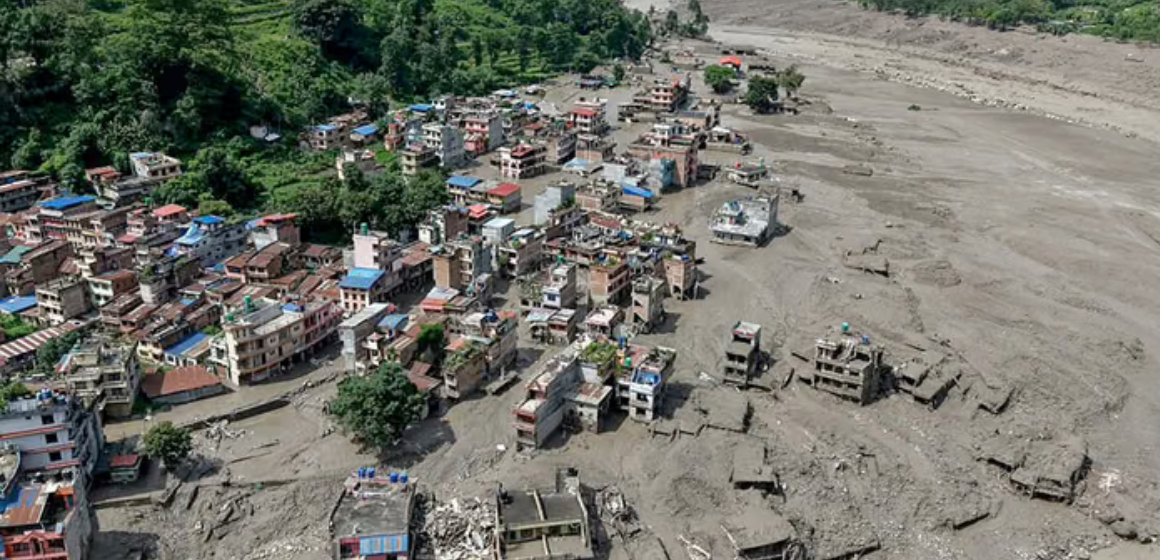 WEBSITE (7) Lonjakan Air 9 Meter dalam 30 Menit, Longsoran Es Picu Banjir Bandang Nepal