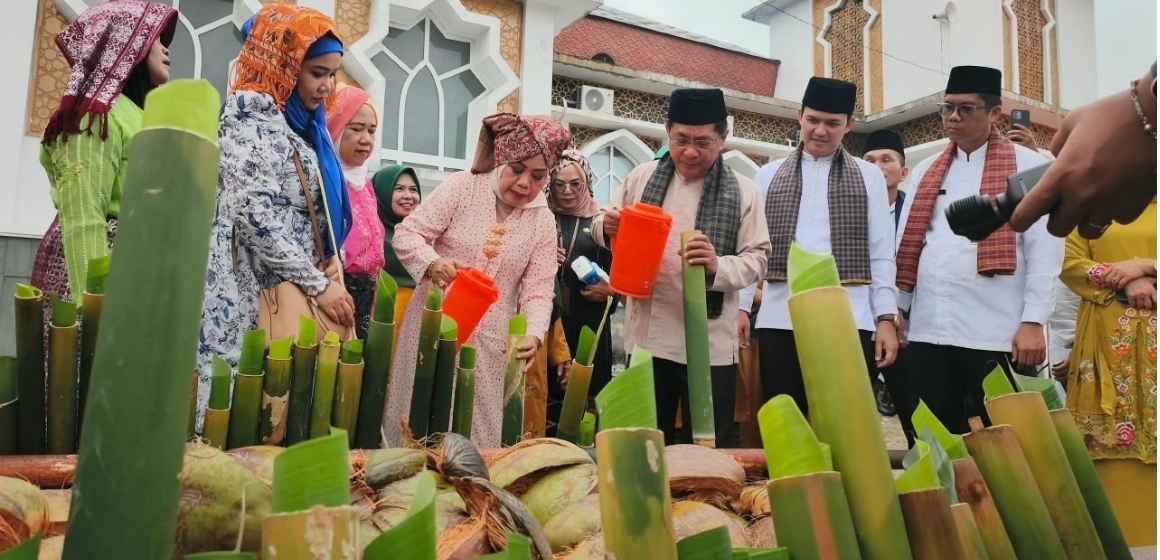 WEBSITE (8) Prosesi Malamang Jadi Pembuka Hari Kedua Padang Pariaman Mauluik Gadang 2026 