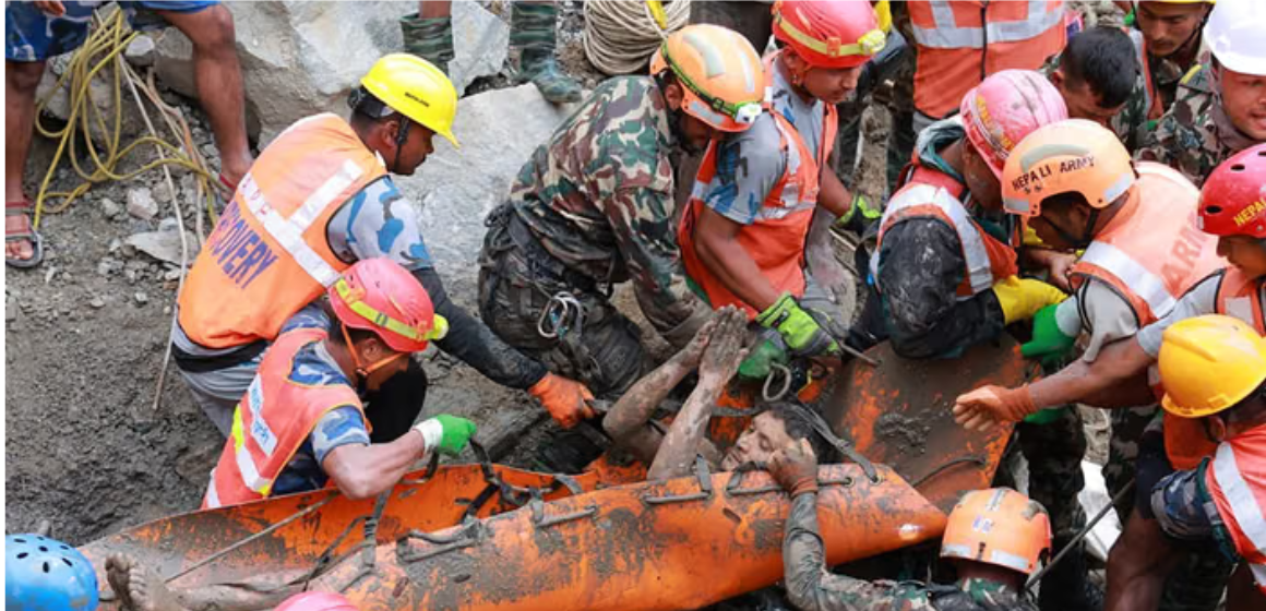 WEBSITE (34) 2 Pekerja PLTA Selamat Usai 10 Hari Terjebak Lumpur Akibat Banjir Bandang Nepal