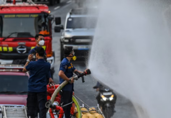 WEBSITE (37) BMKG: Abu Vulkanik Anak Krakatau Masih Tersebar ke Jakarta hingga Bengkulu