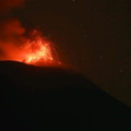 Gunung Ili Lewotolok Erupsi dengan Kolom Abu 500 Meter, Mengarah ke Selatan dan Barat