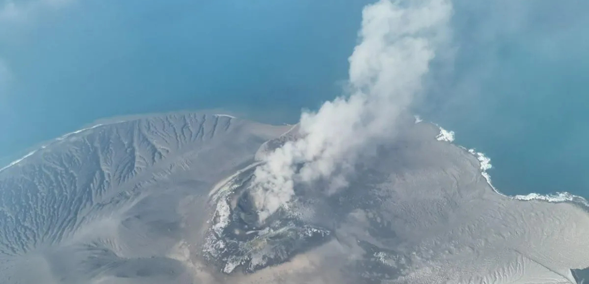 WEBSITE (39) BNPB siapkan OMC untuk luruhkan abu erupsi Anak Krakatau