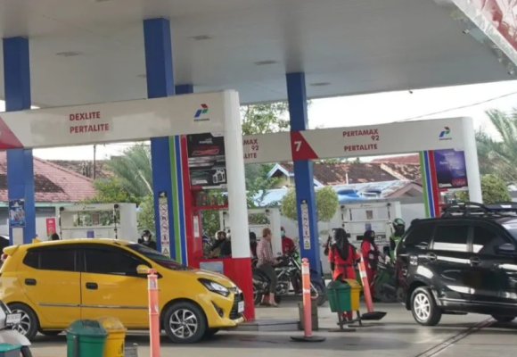 WEBSITE (40) Pertamina sanksi SPBU yang langgar penyaluran BBM subsidi di Sumbar