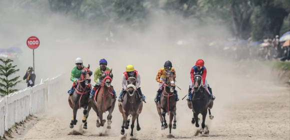 WEBSITE (47) Indonesia’s Horse Racing Bawa Pacuan Kuda Indonesia Menuju Panggung Dunia