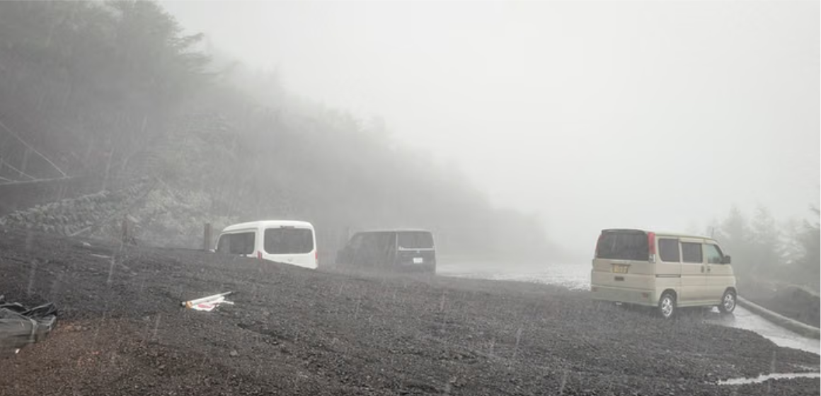 WEBSITE (59) Tanah Longsor dan Hujan Deras Terjang Gunung Fuji di Hari Terakhir Musim Pendakian