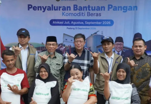 WEBSITE (68) Bulog Sumbar salurkan 2.241 ton beras untuk 74.716 PBP di Padang