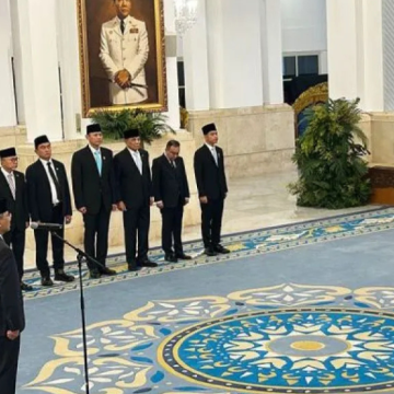 WEBSITE (74) Presiden lantik Suahasil Nazara jadi Menkeu gantikan Purbaya