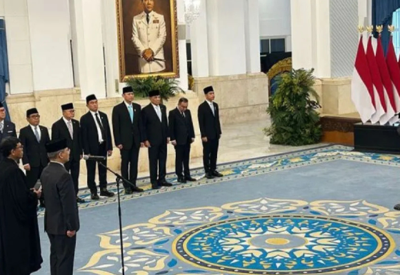 WEBSITE (74) Presiden lantik Suahasil Nazara jadi Menkeu gantikan Purbaya