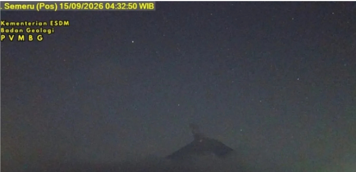 WEBSITE (75) Gunung Semeru erupsi disertai suara gemuruh kuat