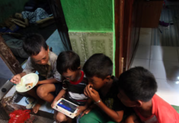 WEBSITE (79) Komdigi Rilis 22 Platform Digital Berisiko Tinggi bagi Anak, Ada YouTube hingga X