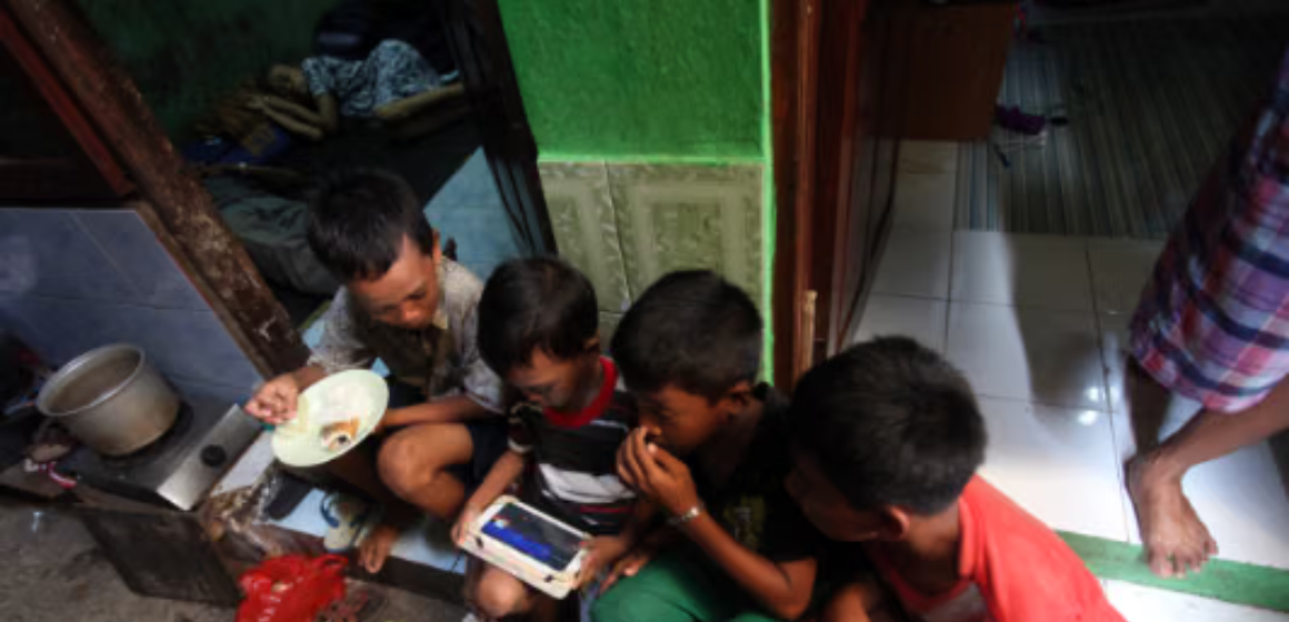 WEBSITE (79) Komdigi Rilis 22 Platform Digital Berisiko Tinggi bagi Anak, Ada YouTube hingga X