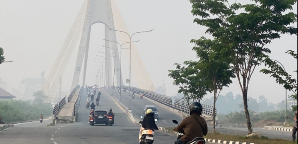 WEBSITE (17) 3.663 Titik Panas Karhutla Terdeteksi di Sumatra, Asap Pekanbaru Menebal