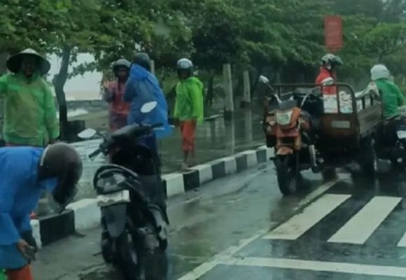 WEBSITE (20) BMKG prakirakan hujan ringan berpotensi terjadi di padang