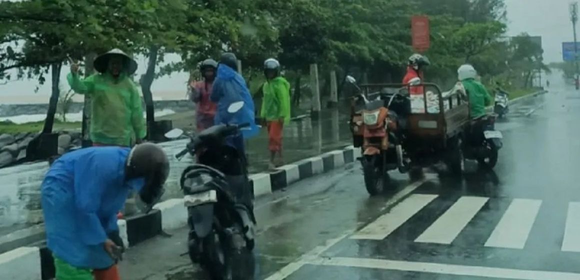 WEBSITE (20) BMKG prakirakan hujan ringan berpotensi terjadi di padang