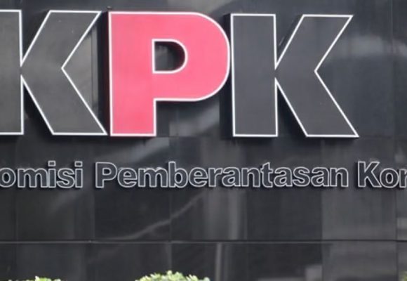 WEBSITE (23) KPK Sita Rp1,4 Miliar dalam OTT di BNPB, Sestama Rustian Ditangkap