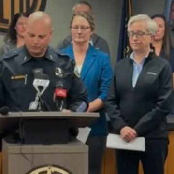 WEBSITE (33) Tiga Anak dan Satu Guru Tewas dalam Penembakan di Sekolah Oregon