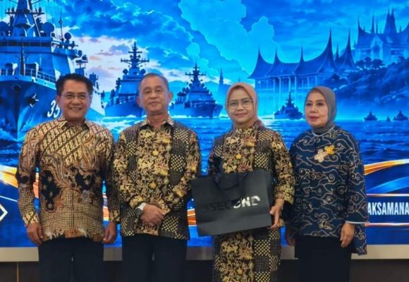 WEBSITE (63) Pisah Sambut Komandan Kodaeral II, Bupati Padang Pariaman Pererat Koordinasi 